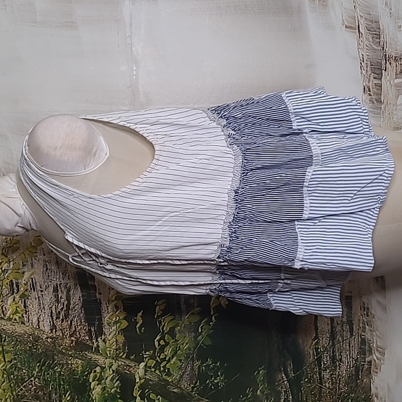 Maurices Womens 3X Navy Blue White Striped Sleeveless Ruffle Flowy Top - Picture 2 of 5